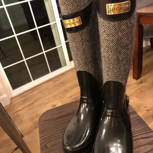 Hunter “Regent Ansley” Boots. Women’s 7M US